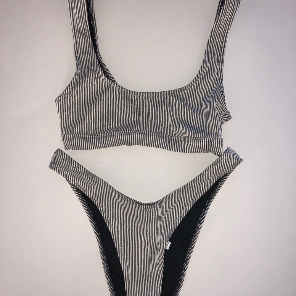 Bathing suit